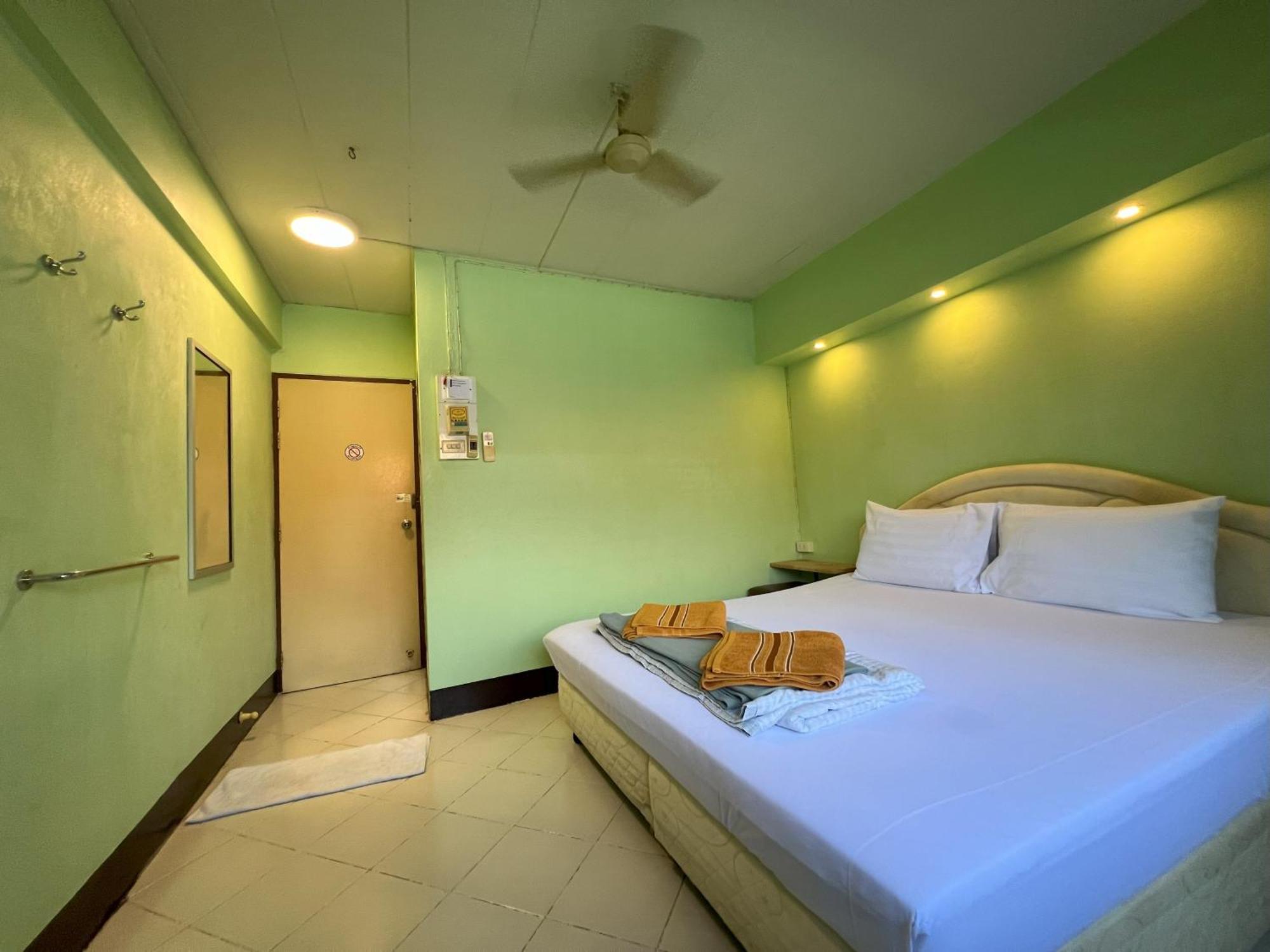 Bella Bella House Hotel Bangkok Ngoại thất bức ảnh